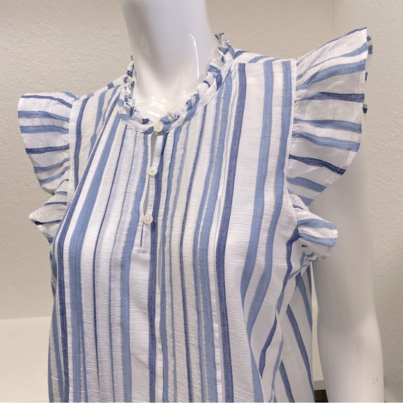 🆕 LOFT Striped Pintucked Flutter Sleeve Top | blue & white | Sz L - Picture 4 of 8
